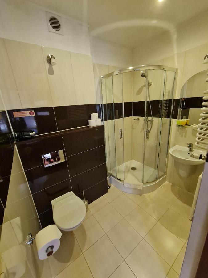 Hotel 365 Kielce Kültér fotó