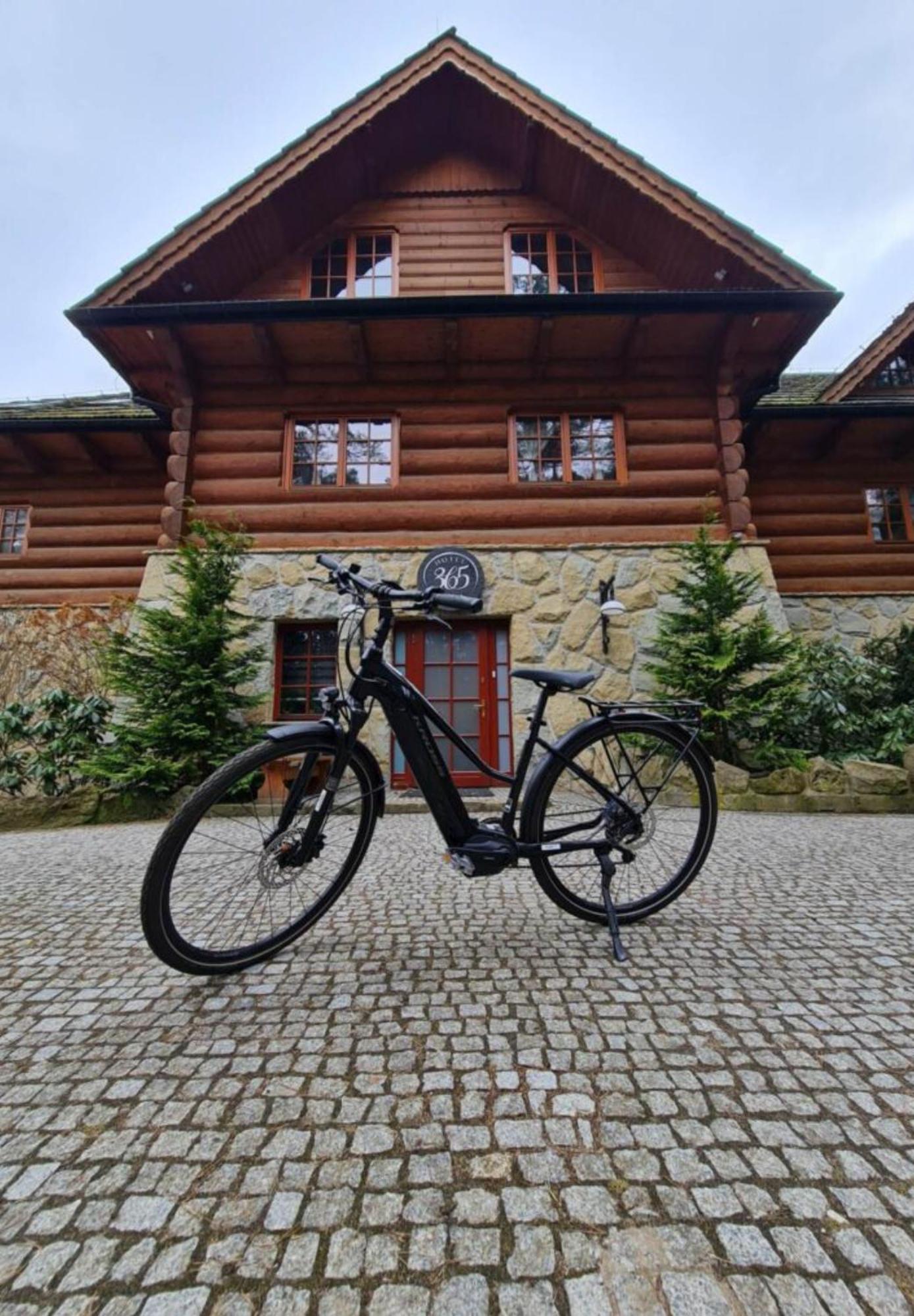 Hotel 365 Kielce Kültér fotó