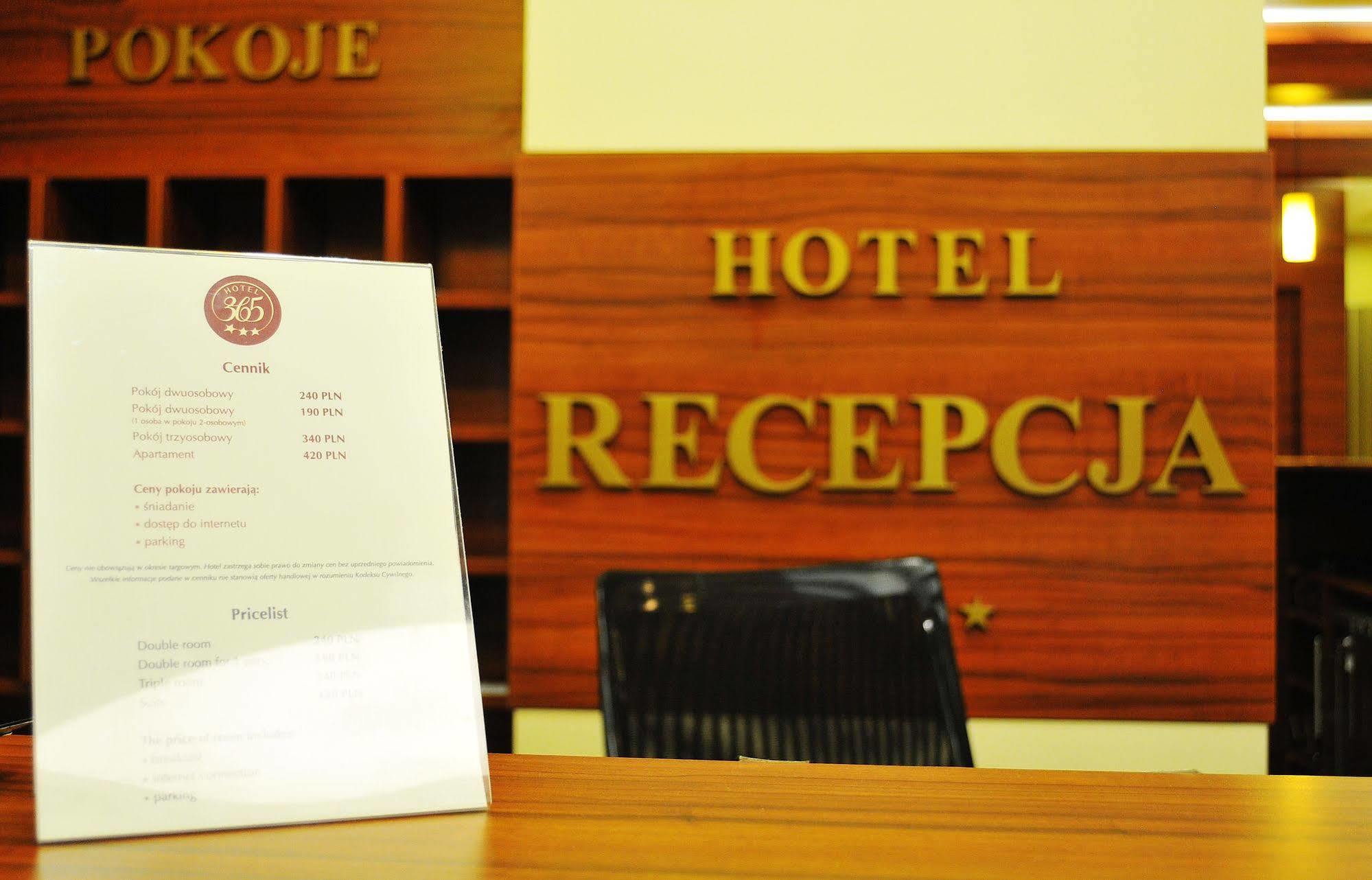 Hotel 365 Kielce Kültér fotó